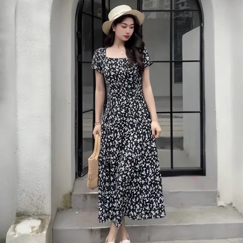 阿玛施正品牌2026春夏新款气质显瘦方领碎花收腰短袖连衣裙女