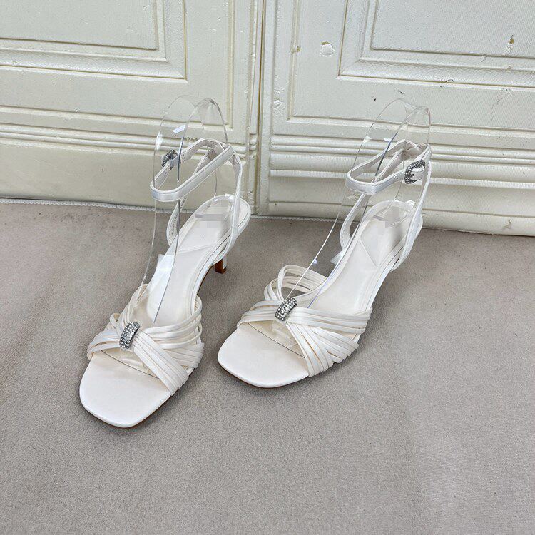 Lady Shoes外贸原单女鞋新款时尚方头纯色词根百搭一字扣时装凉鞋