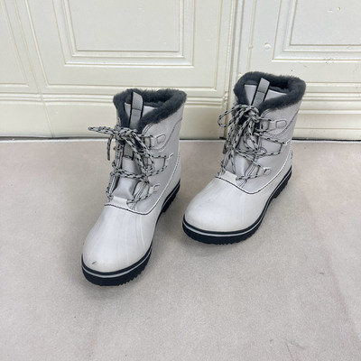 圆头粗底跟加绒保暖系带时装短靴