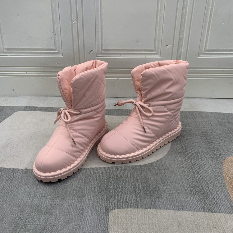 平底时尚可爱粉色雪地靴