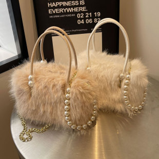 秋冬毛绒绒手提包包女士2025新款高级感珍珠链条包百搭斜挎毛毛包