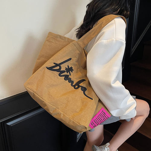 字母刺绣帆布包大容量通勤托特包