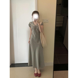 巨好看的漂亮掐腰格纹连衣裙女夏季甜美时尚海军领中长款A字裙