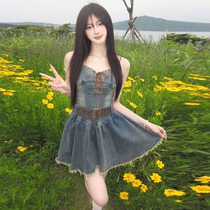 美式辣妹吊带抹胸牛仔连衣裙女夏季甜辣高腰显瘦小个子蓬蓬短裙子
