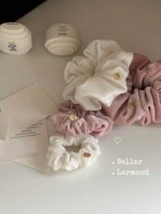 Bellar / larmood velvet cream粉白丝绒圆片handmade 高马尾发圈