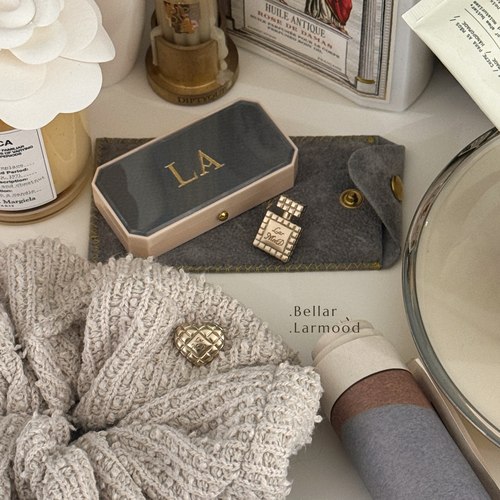 Bellar复古精致爱心香水瓶胸针