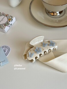 Bellar / 奶蓝 babyblue精致重工仙女系蝴蝶花瓣镶钻小众盘发抓夹