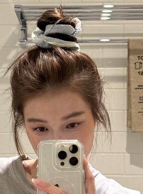 Bellar / larmood Babyblue lace 泡泡褶皱蕾丝缎带 少女奶蓝发圈