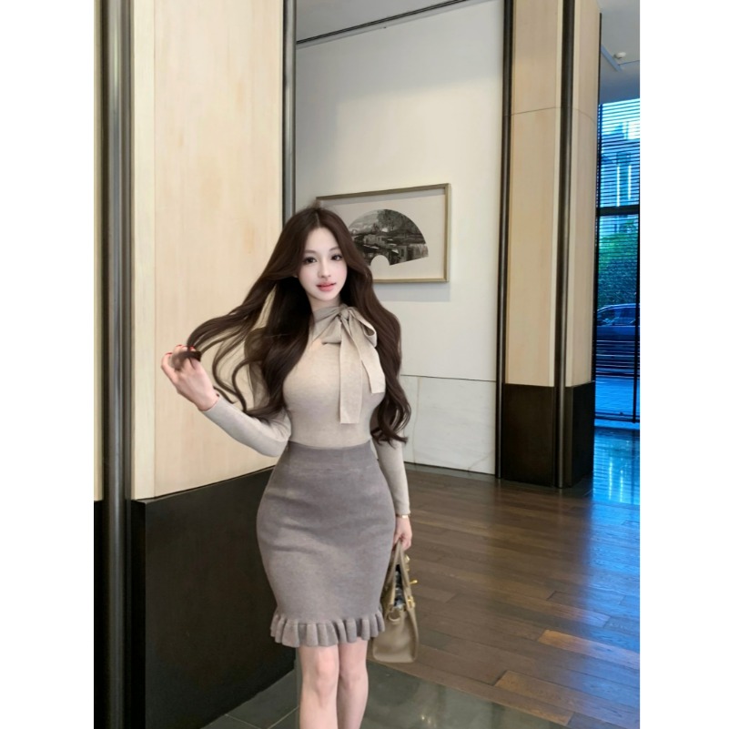 时尚套装蝴蝶结绑带长袖针织衫女秋冬修身显瘦高腰包臀短裙两件套