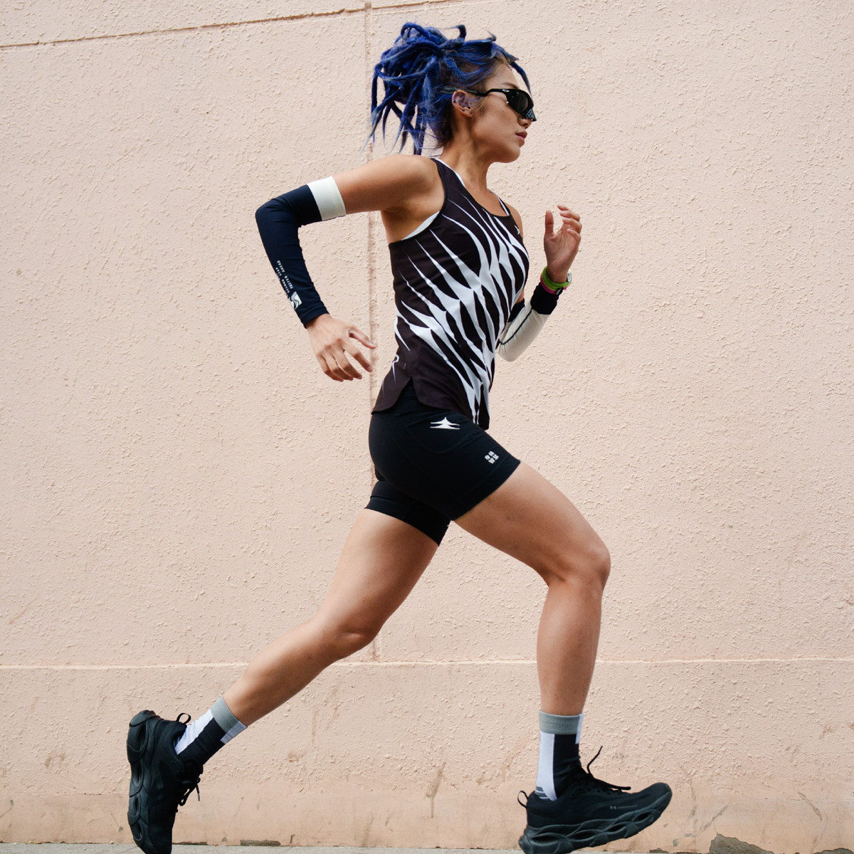 BODYWIT身体智慧女士飞鲨PRO马拉松背心速干亲肤轻量专业跑步防磨