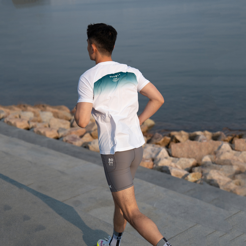 BODYWIT身体智慧专注男款马拉松跑步短袖T恤透气专业训练速干上衣