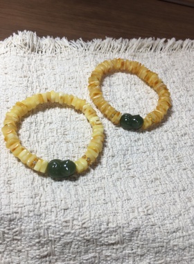 天然和田玉趴趴猫搭配蜜蜡碎银手串