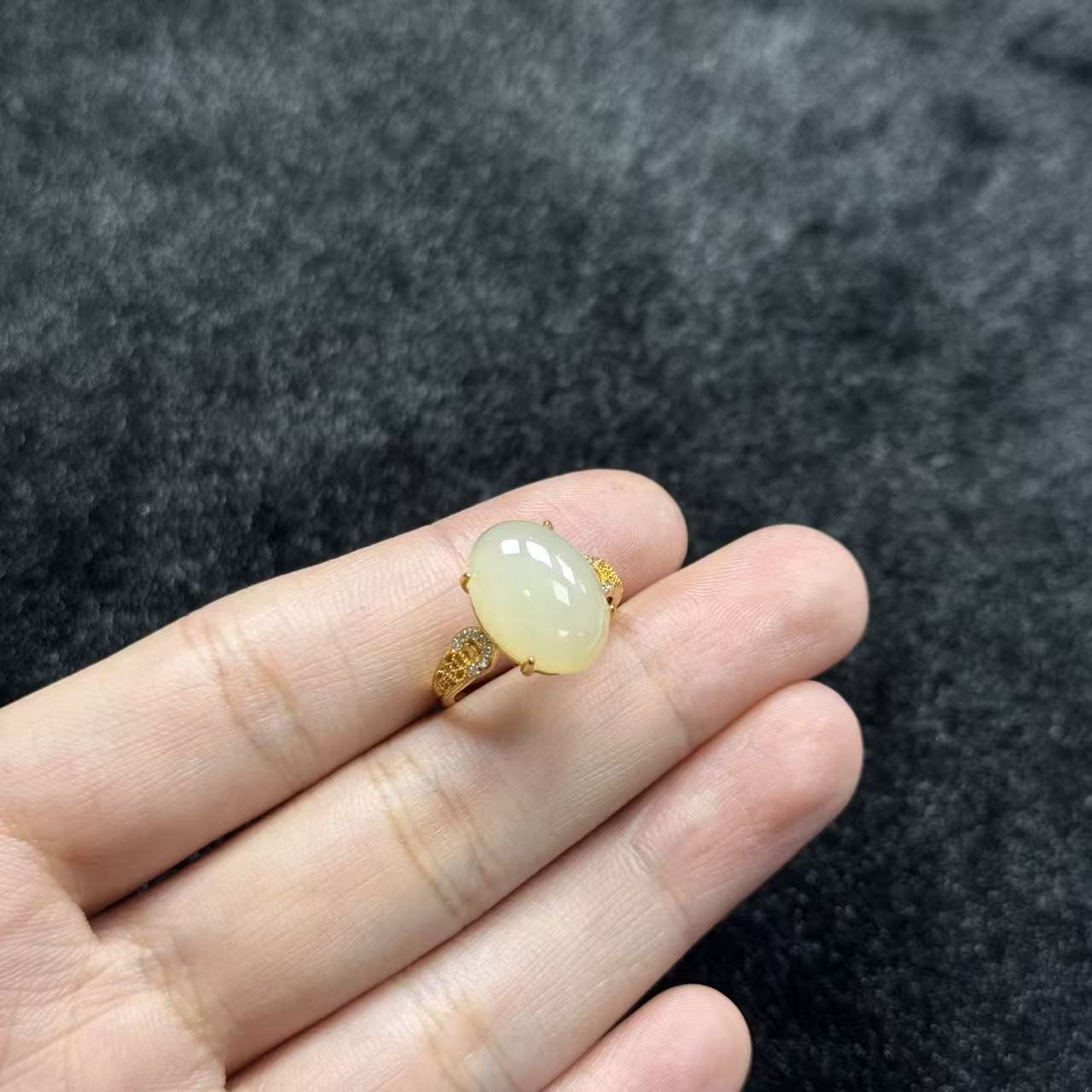 s925银和田玉戒指-约14*10*6mm-多样性发货-YSP金，B1282