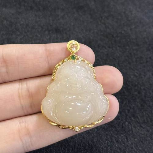 18K和田玉藕粉佛公吊坠-约42*31*11mm-多样性发货-YSP金-Y9563