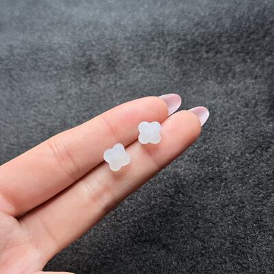 s925银和田玉耳钉-约8*4mm-多样性发货-F利-A4704