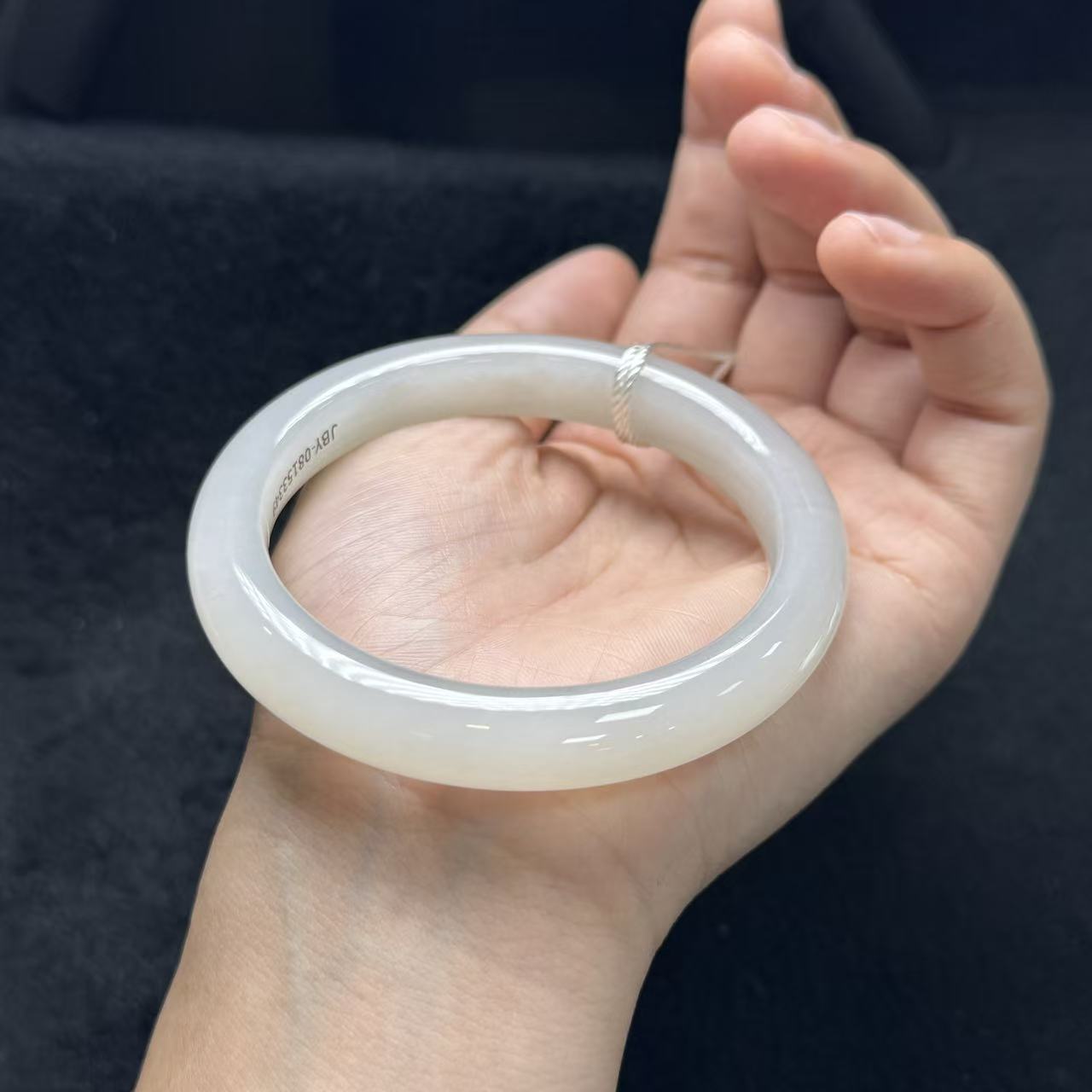 和田玉手镯-约11*9mm-多样性发货-BY晶-B5456