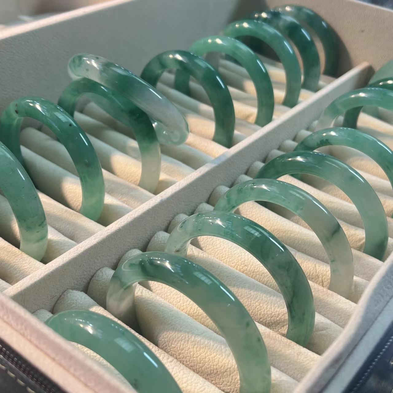 石英质玉手镯独龙玉手镯-约12*8mm-多样性发货-BD千004