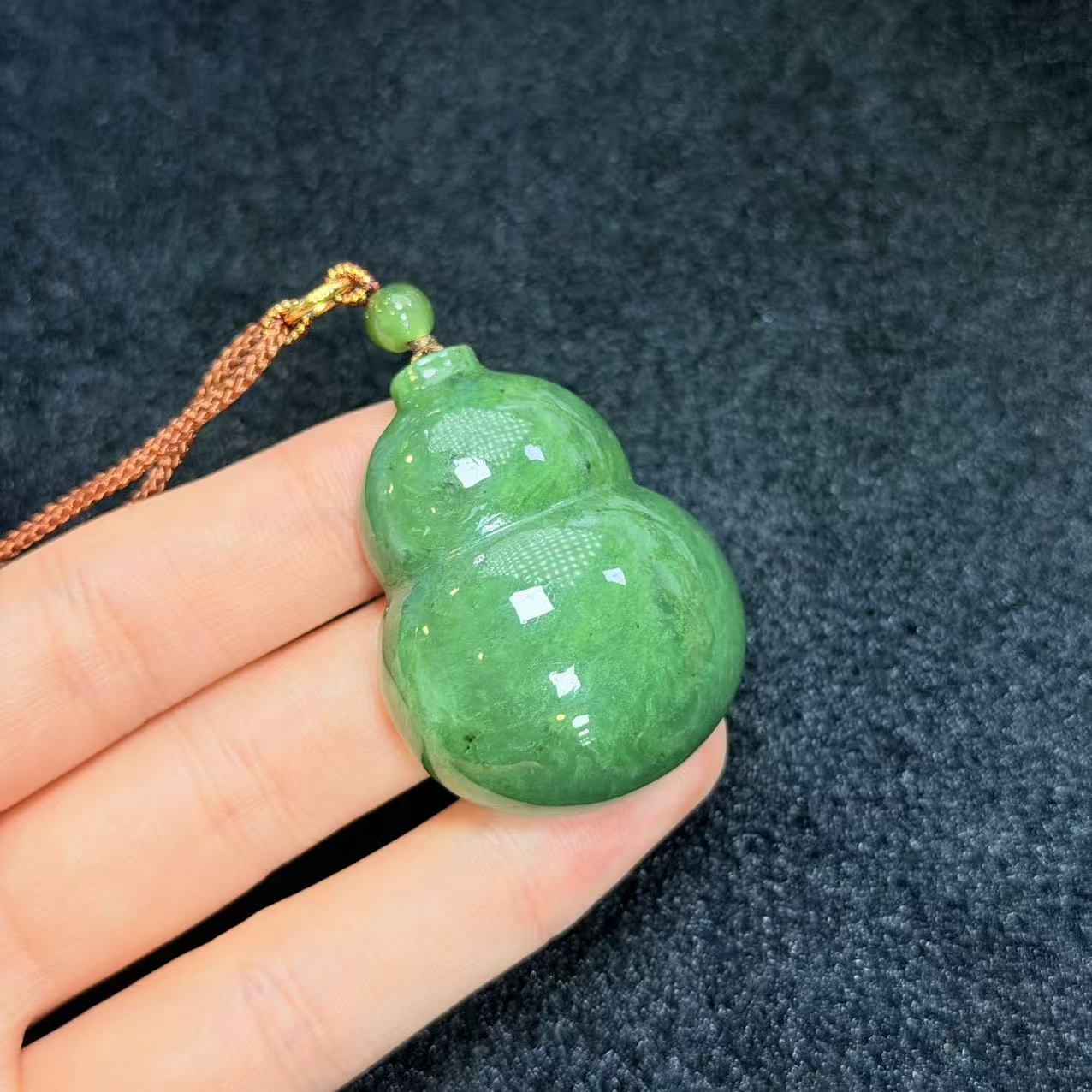 和田玉葫芦吊坠-约41×32×11mm-多样性发货-C芮- A4309