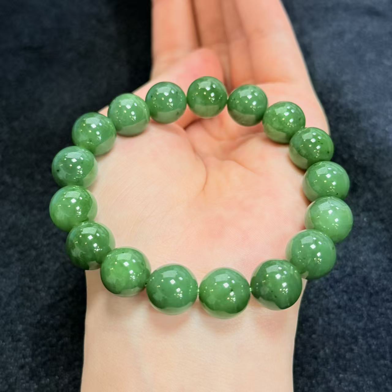 和田玉手串-约12mm-多样性发货- C苪- A4275