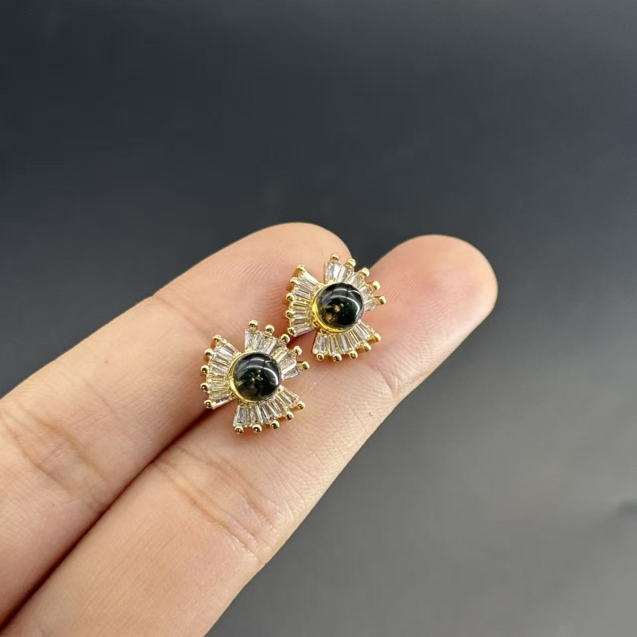 琥珀耳钉-约5mm-多样性发货- N娅-A1349