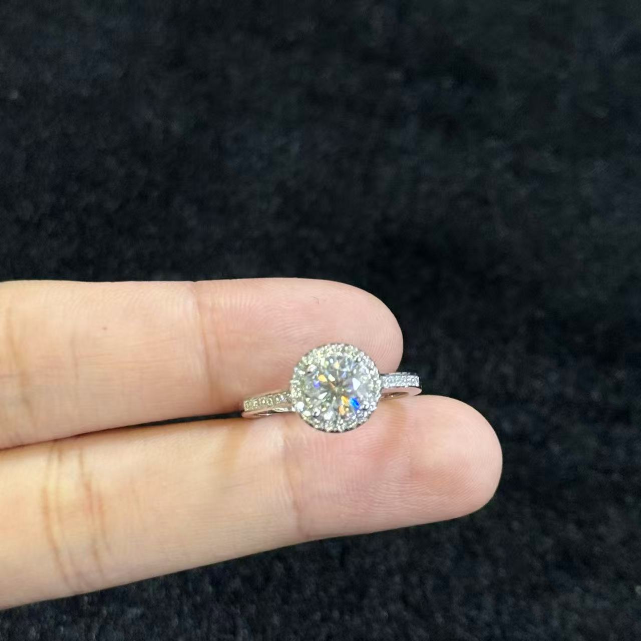 合成碳硅石（莫桑石）银莫桑钻戒指约1ct多样性发货YMZ赫Y9183