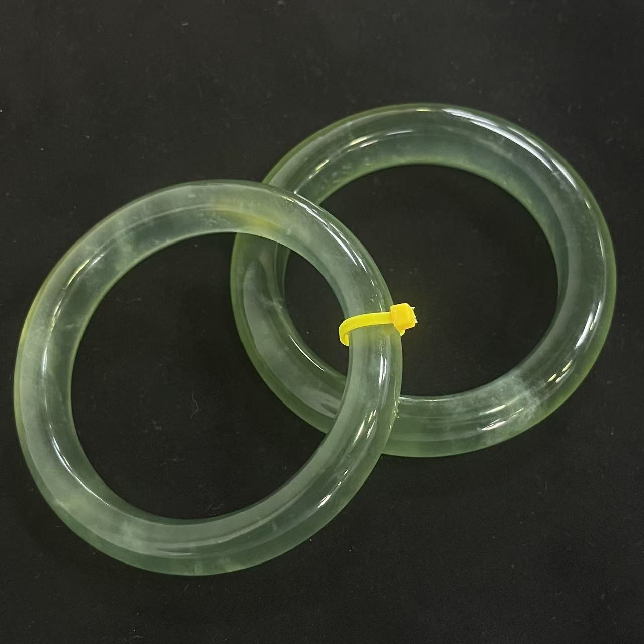 岫玉正圈手镯-多样性发货-ZYR天-B9417