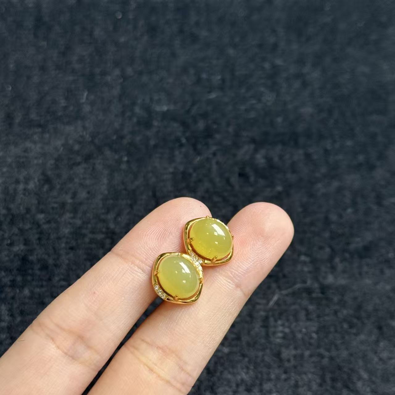 S925和田玉耳钉约13*11*6mm,多样性发货-YSP金,B4063