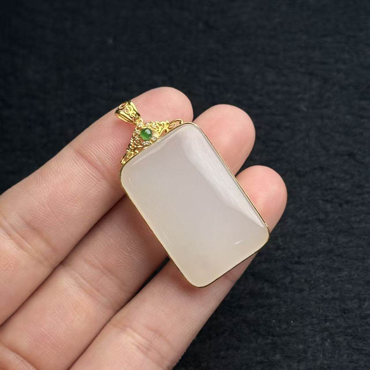 18k和田玉无事牌吊坠，约40*6*20mm多样性发货-，YSP金-A1453，