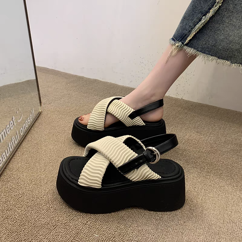 配裙子绝美厚底凉鞋女款2025夏季新款高级感白色小个子增高罗马鞋