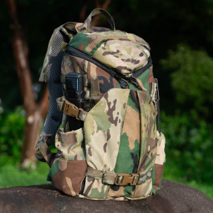 双肩背包通勤25升电脑包男女大容量小众书包 限量款 莱恩拉尔 星砾