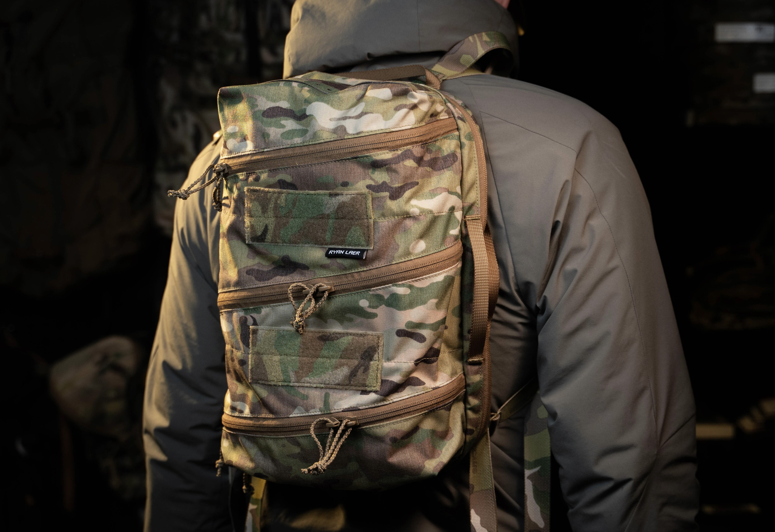 莱恩拉尔 SS风格DELTA Bag战术突击医疗包通勤背包