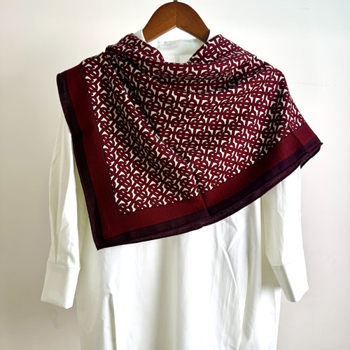 果酒微醺90丝毛大方巾秋冬时尚通勤围巾保暖百搭披肩丝巾