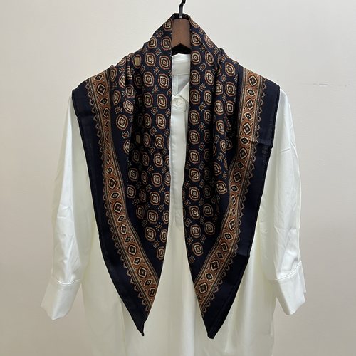 吉祥如意90cm丝毛方巾秋冬时尚百搭保暖围巾披肩丝巾