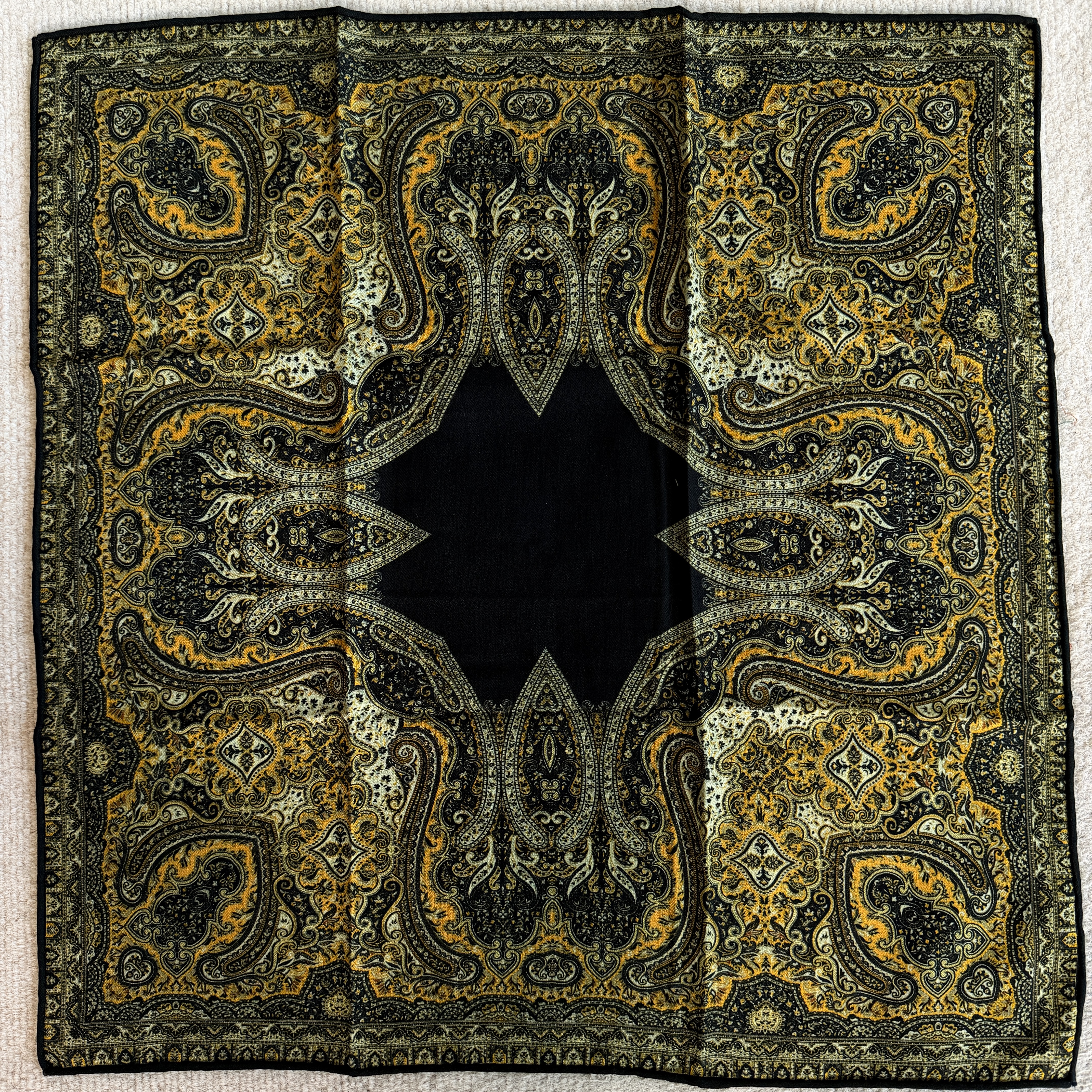 中古配色腰果65cm丝毛瑕疵方巾秋冬时尚通勤百搭披肩围巾小丝巾