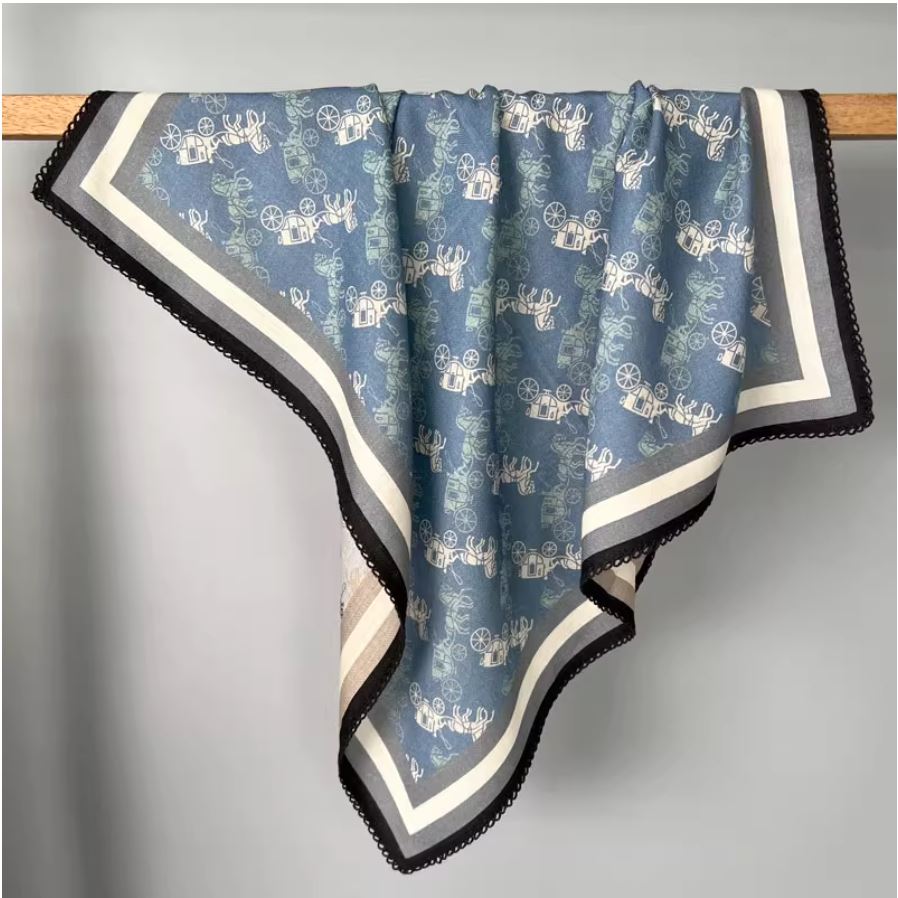 牛仔小马车双面异色丝毛澳毛中方巾65cm钩花卷边秋冬时尚保暖围巾