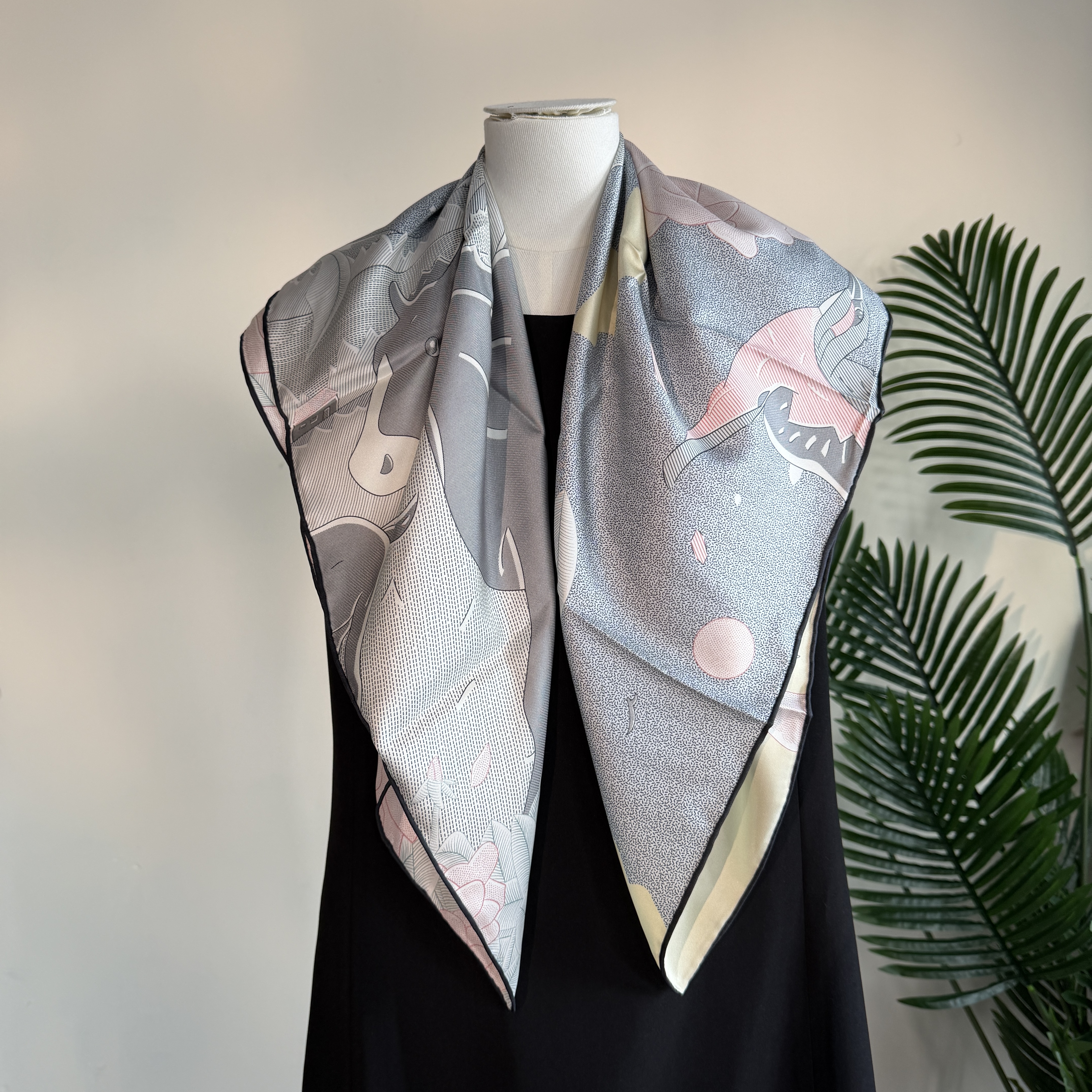 2025特价好货风中沉醉90cm斜纹方巾时尚百搭丝巾披肩围巾