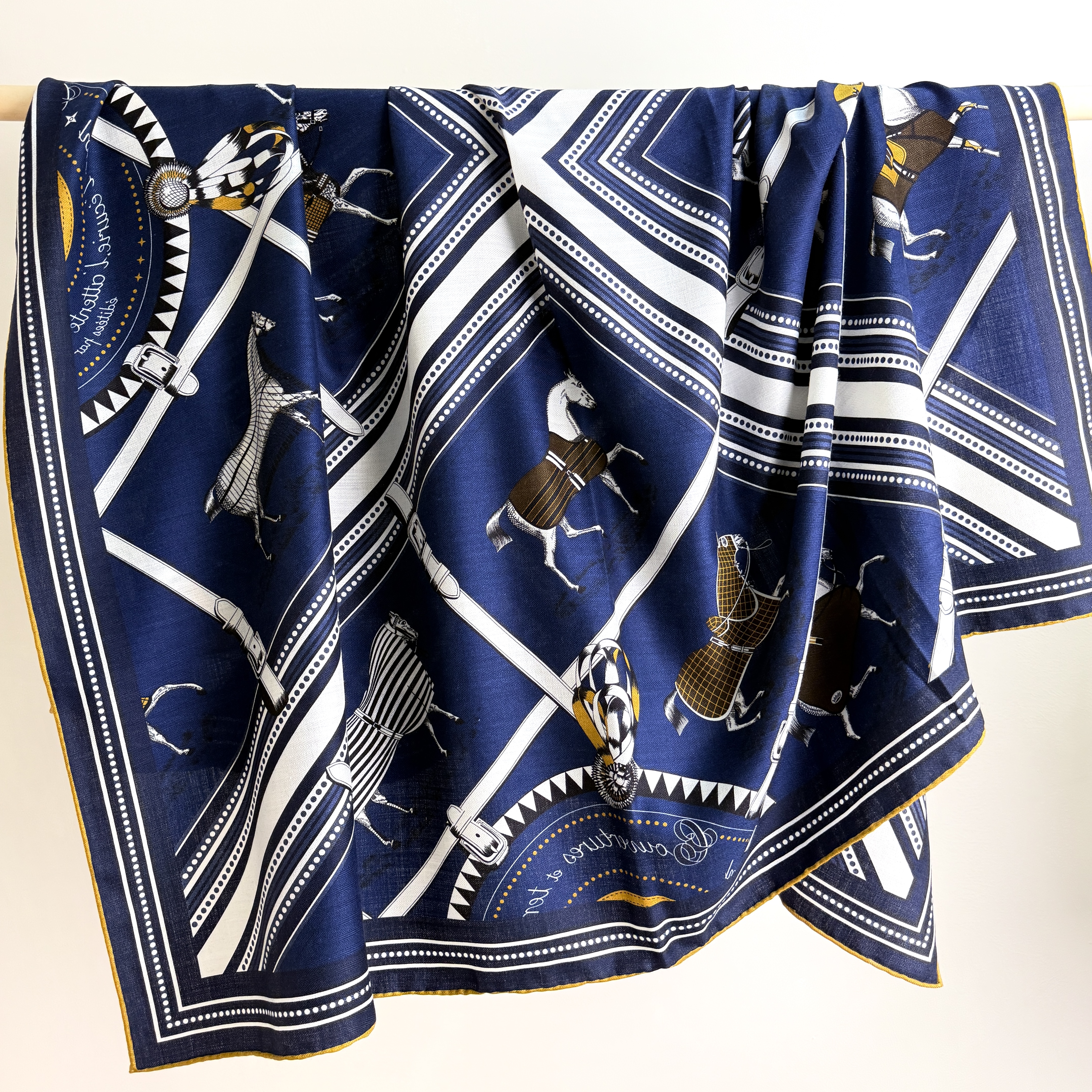 深蓝色骏马披挂130cm丝毛大方巾秋冬保暖时尚百搭丝巾披肩围巾