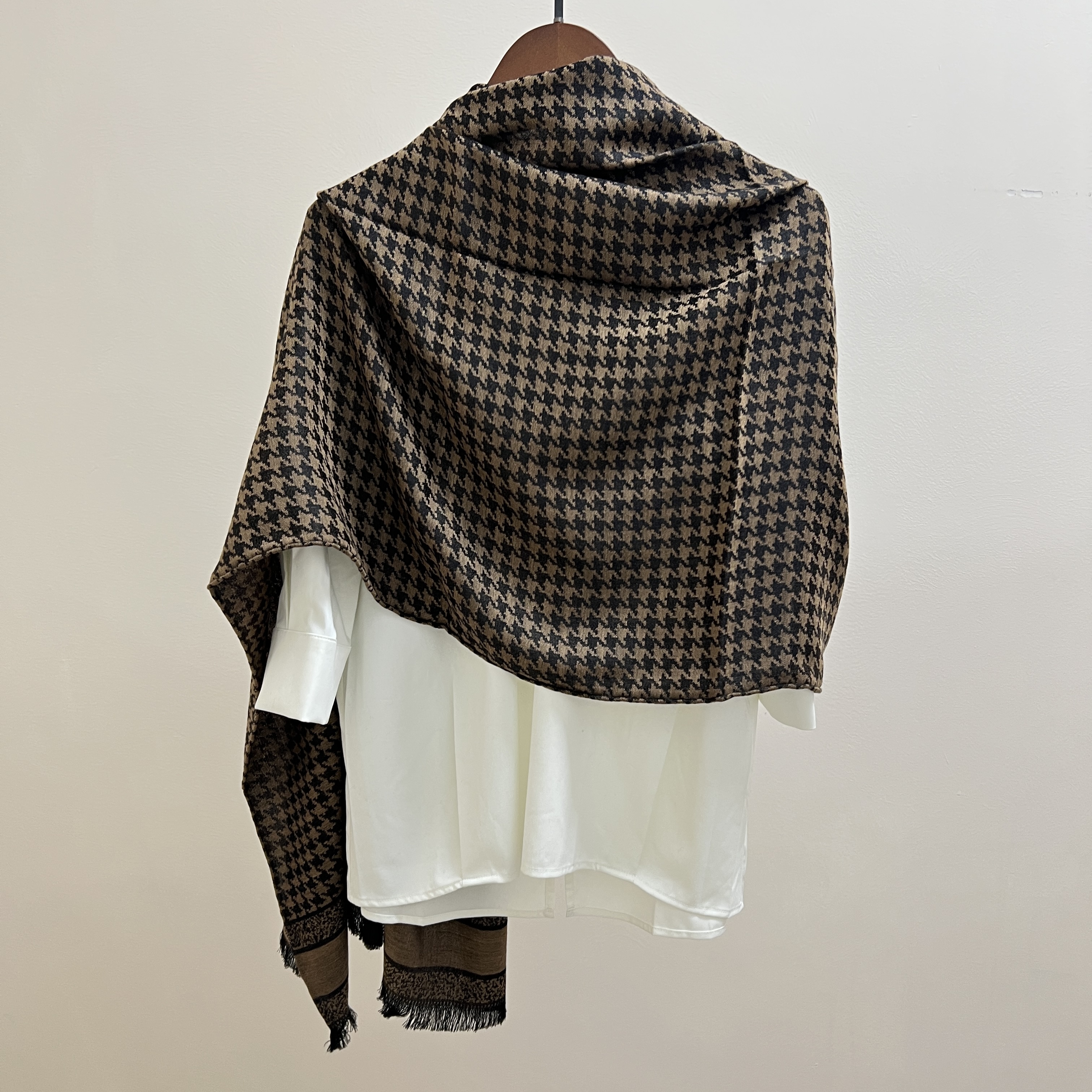 咖色千鸟格色织丝毛大长巾时尚通勤围巾保暖百搭披肩68*210cm