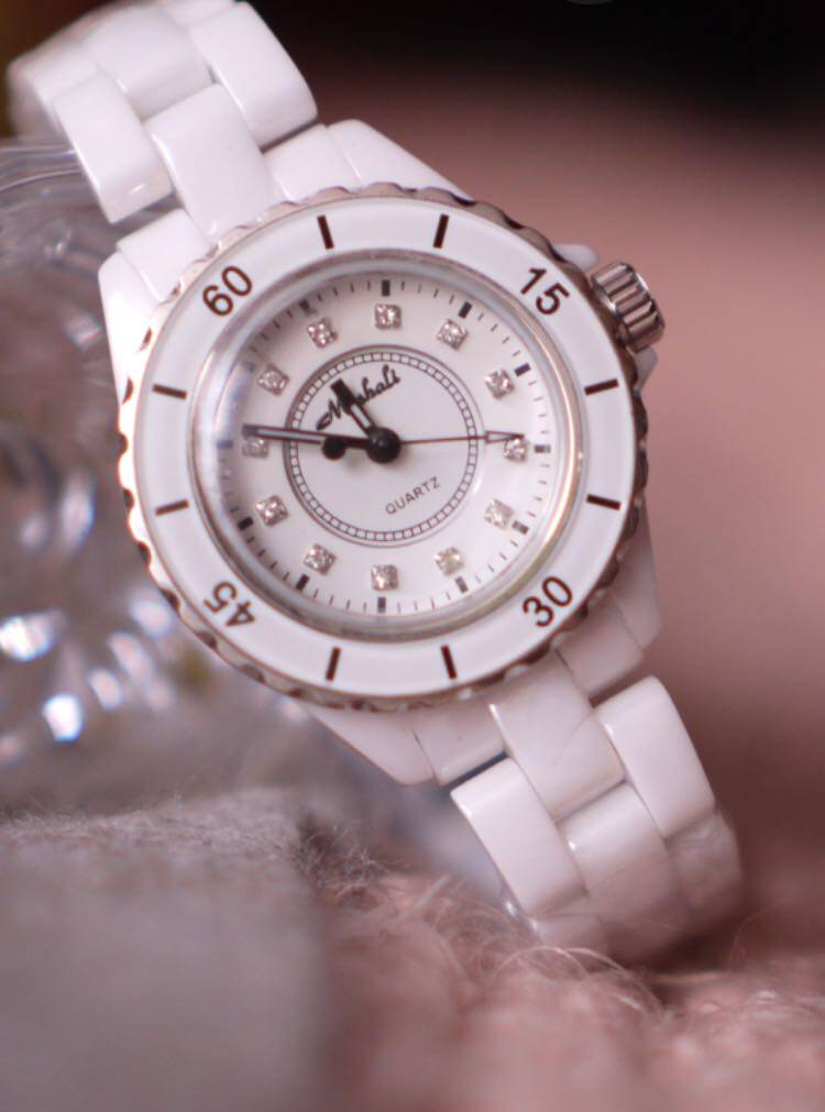 玛莎莉白色mashali陶瓷小香风经典j12小众的法式浪漫女手表奈儿钻