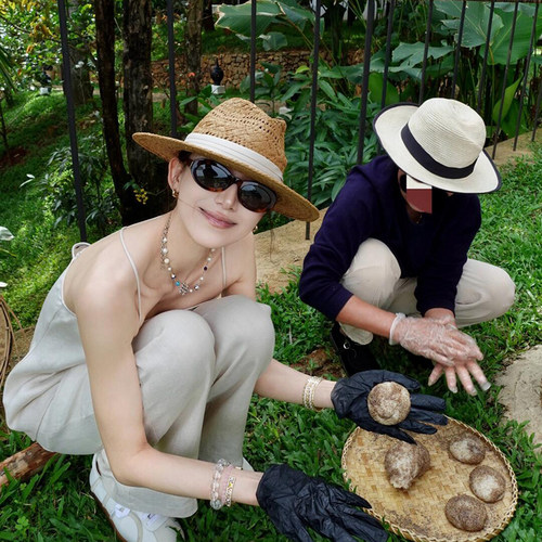 法式老钱风镂空草编巴拿马草帽女款夏季海边度假防晒遮阳帽子礼帽