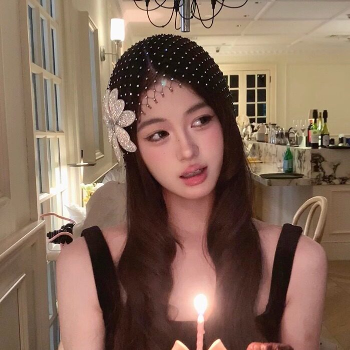 法式优雅气质水钻花朵头饰女新娘婚礼网纱发饰轻奢名媛风生日帽子