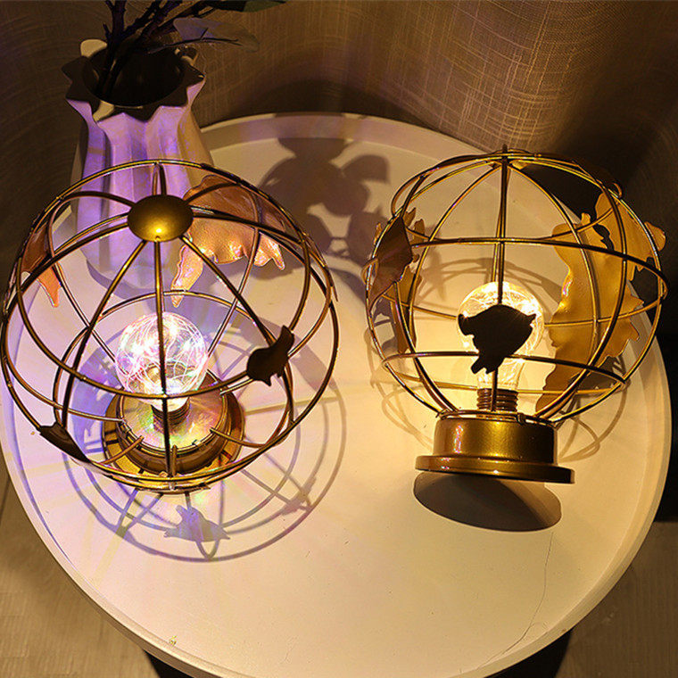 北欧简约现代个性创意铁艺卧室床头书房地球仪造型台灯氛围灯