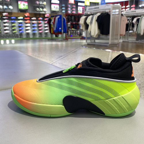 阿迪达斯男子缓震运动篮球鞋