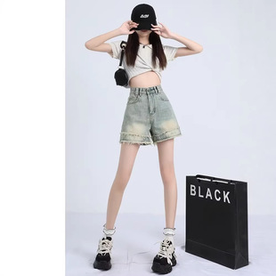 高腰显瘦显高视觉增高5CM热裤 专柜复古蓝绿毛边牛仔短裤 2026夏季
