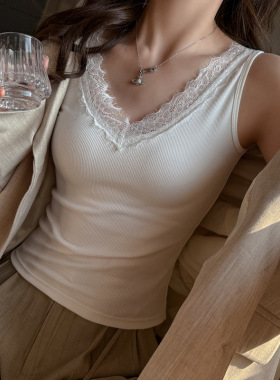 V领蕾丝春夏季性感打底背心女士内搭无袖修身显瘦纯欲设计感上衣