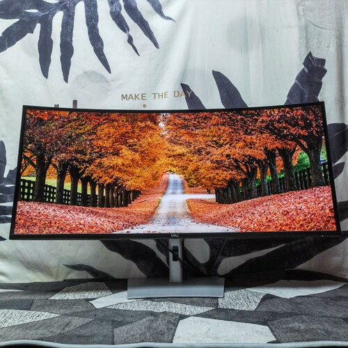 Dell戴尔40寸5K设计绘图显示器