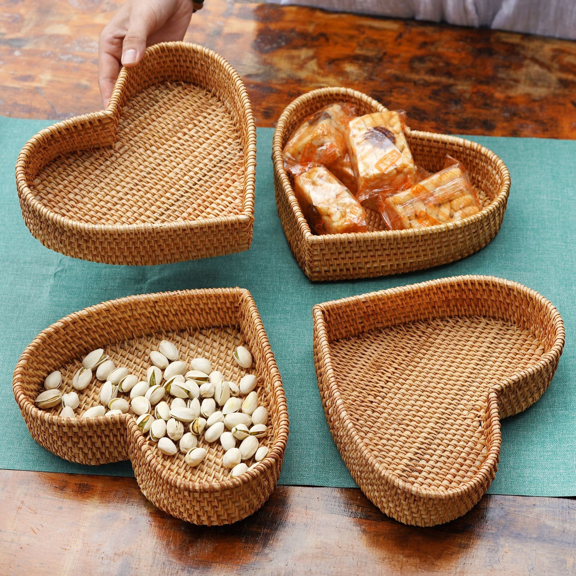 藤编心形托盘餐具零食拼盘干果盘