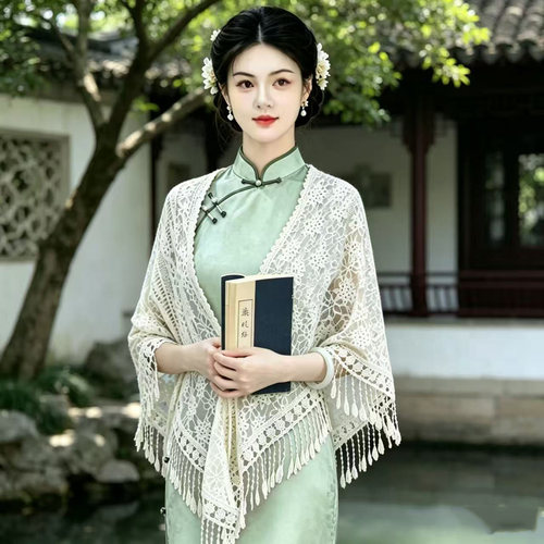新中式蕾丝镂空流苏斗篷旗袍披肩