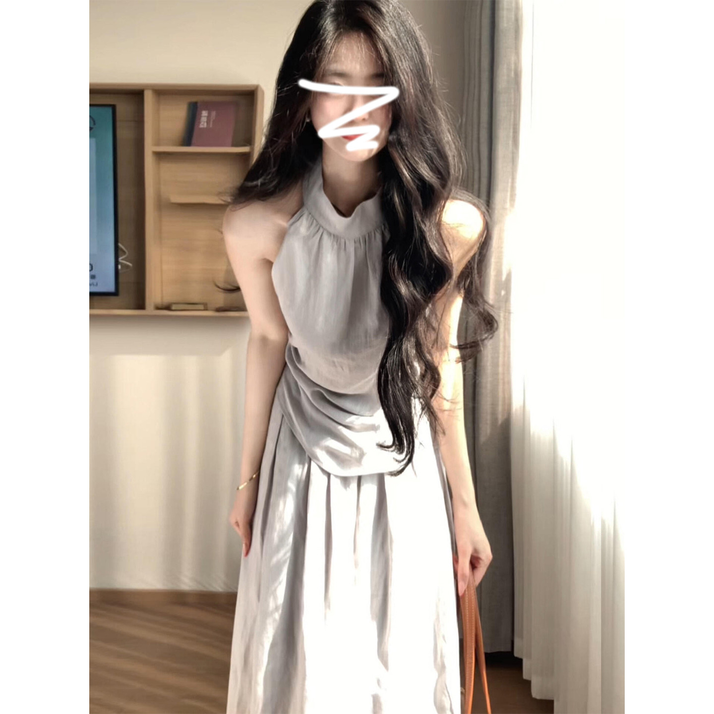 法式无袖挂脖连衣裙子女夏季2026新款绝美巨好看穿搭一整套装长裙