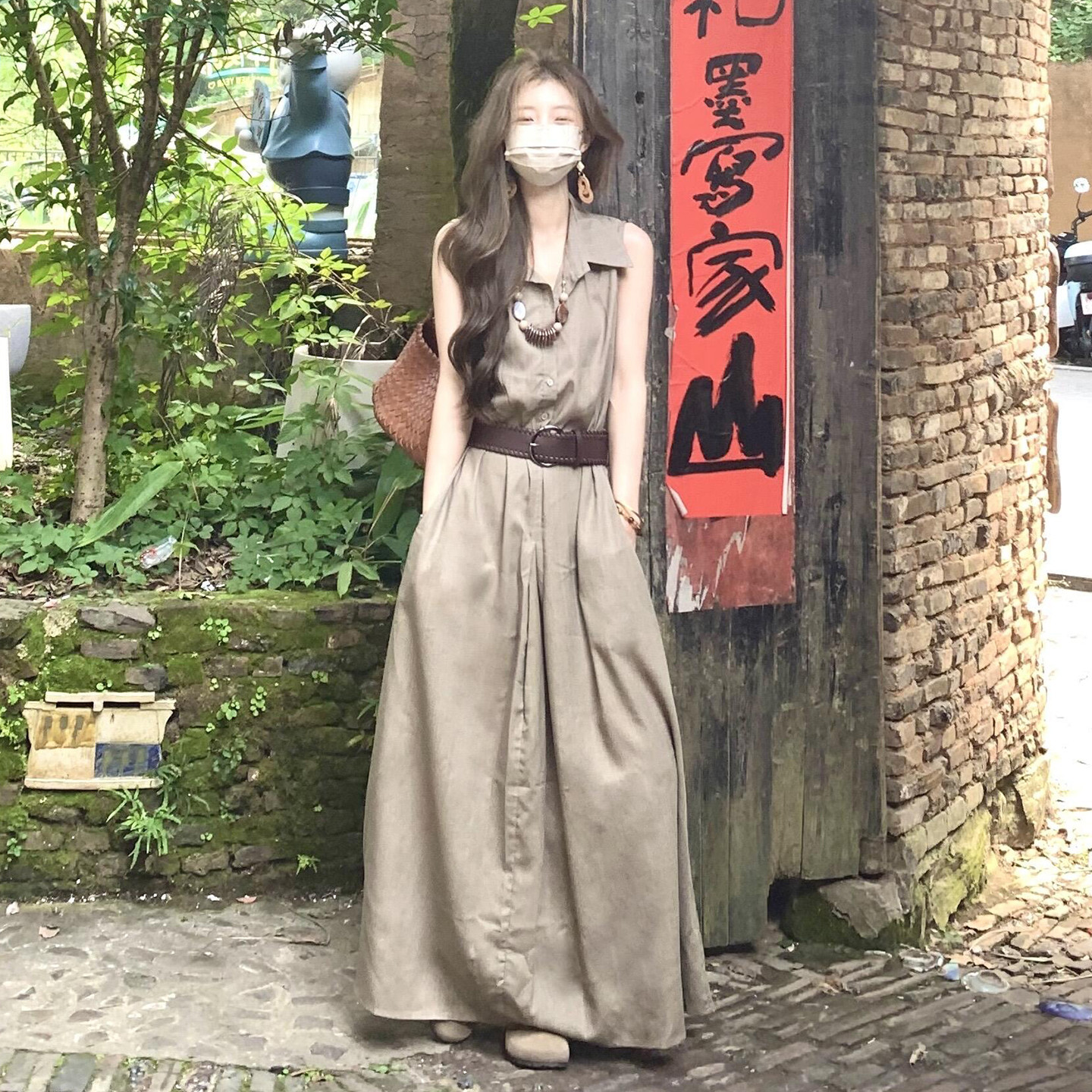 法式复古无袖衬衫连衣裙子女夏季2026新款小个子气质收腰工装长裙